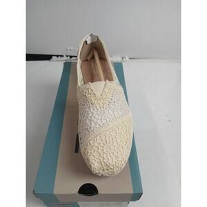 NWT TOMS Women's Alpargata Crochet Slip-On-Size 6.5